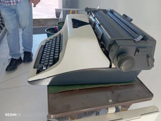 Máquina de escribir Olympia