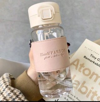 Botella de agua con funda BanKPARSON