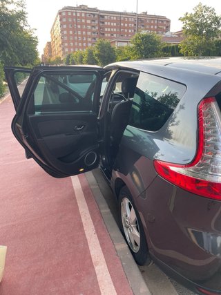 Renault Grand Scenic 2011