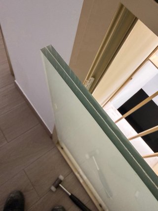 Ventana con fijo inferior