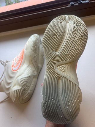 Zapatillas Nike Beige y Naranja Talla 42.5