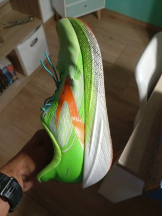 Brooks Hyperion Max Verde Naranja