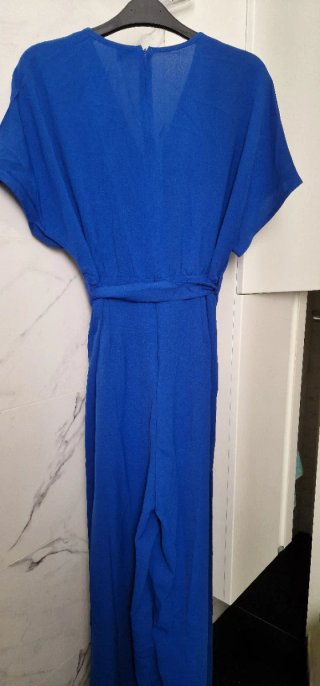 Mono azul de verano