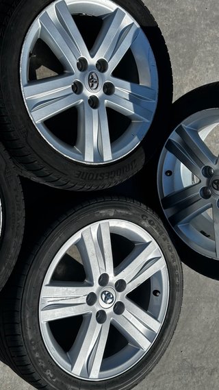 Llantas Toyota Auris Corolla 17 pulgadas