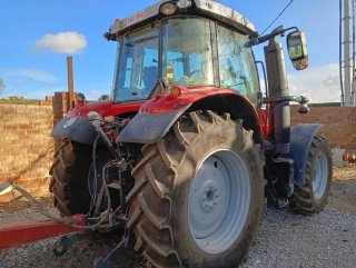 Tractor Massey Ferguson 136 CV