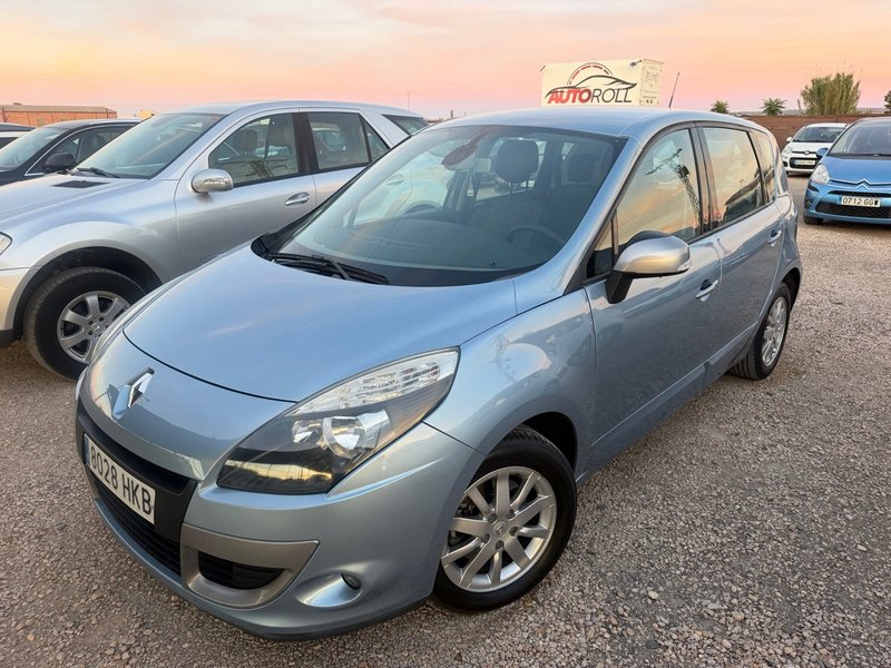 Renault Scenic 2012 - foto 1