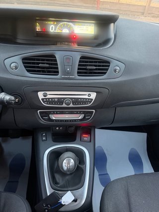 Renault Scenic 2012