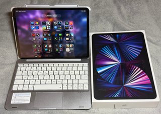  iPad Pro M1 128GB + Magic Keyboard