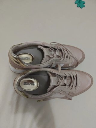 Tenis Michael Kors Rosa y Dorado