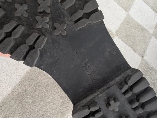 Botas de cuero negras con cordones