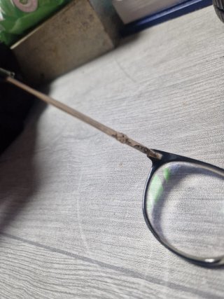 Gafas Tous Montura Negra y Dorada