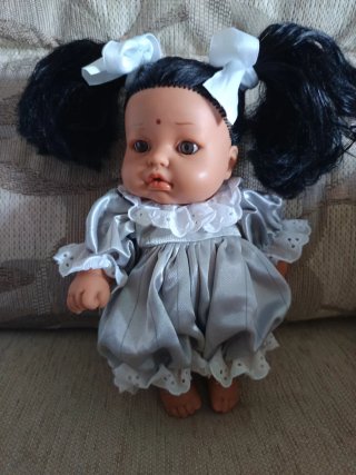 Preciosa Muñeca Bebé India