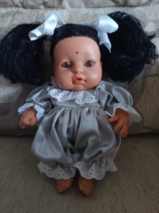 Preciosa Muñeca Bebé India