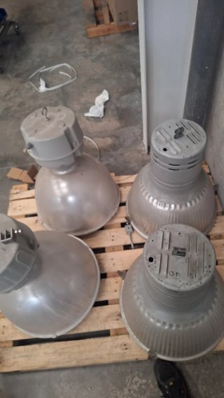 Focos Industriales Metálicos