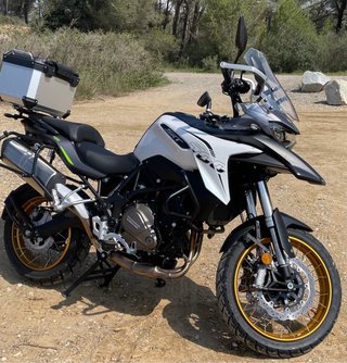 QJ Motor SRT 700X Adventure