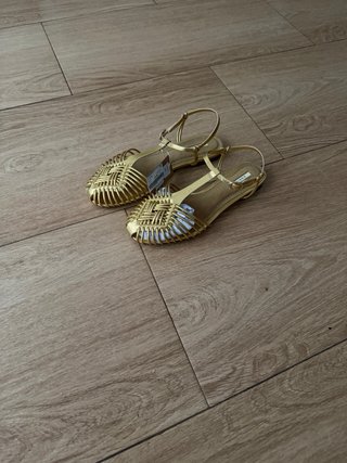 Sandalias Corina Doradas Mujer