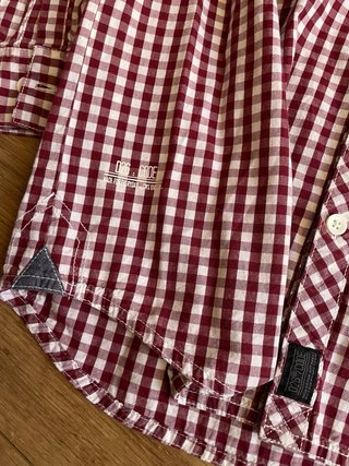 Camisa cuadros burdeos y blanca