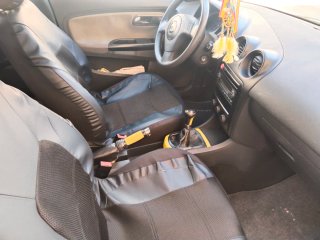 Seat Ibiza Amarillo