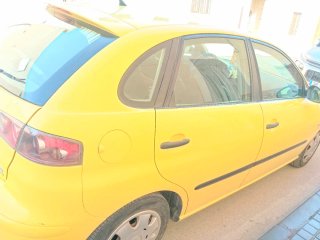 Seat Ibiza Amarillo
