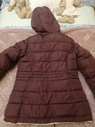 Chaqueta Reebok acolchada con capucha