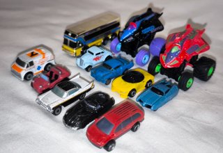 Lote di modelli di auto Micromachines