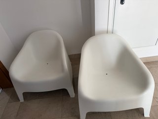 2 Sillones SKARPÖ blancos