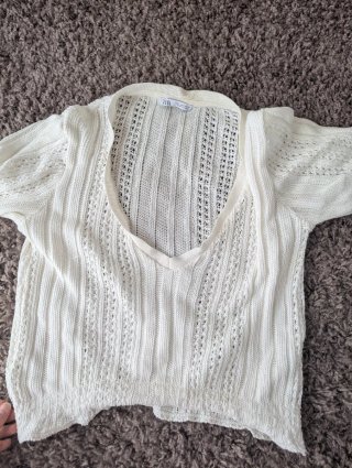 Blusa blanca de punto calado