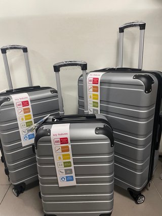 Oferta juego 3 maletas extensible nueva anti golpe