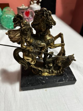 San Jorge y el Dragón Bronce