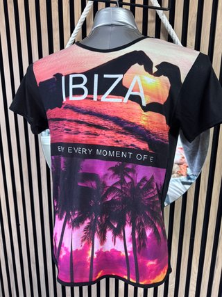 Lote  Ropa Talla M: 3 Camisetas y 2 Polos