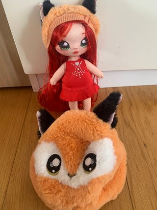 Na! Na! Na! Surprise Roxie Foxy Doll