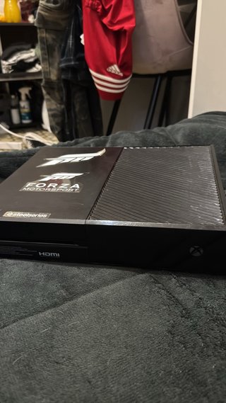 Pacchetto PS4 e Xbox One + Volante e Pedali