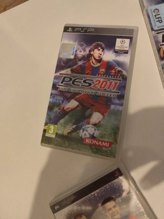Pack 4 Juegos PSP: PES y FIFA