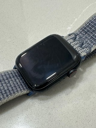Apple Watch SE 2da Gen GPS + Celular Negro/Gris