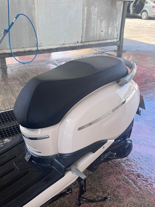 Moto Scooter 125cc Beige Automática