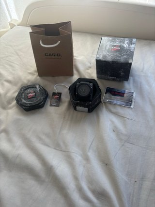 G-Shock Reloj Plateado Correa Negra