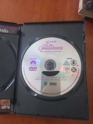 Los Diez Mandamientos DVD (Español)