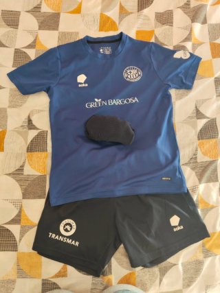 Equipación futbol LaPenyaBcnSvh Sant Vicenç