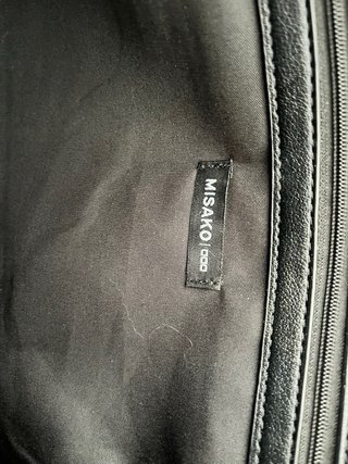 Bolso negro de piel sintética