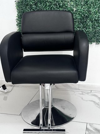 Poltrona parrucchiere donna nera