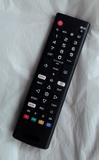 Mando a distancia para TV PEAQ