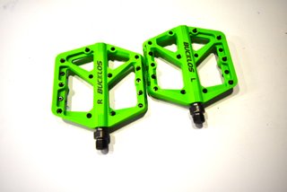 Pedales Plataforma MTB Verdes BUCKLOS