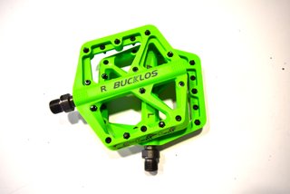 Pedales Plataforma MTB Verdes BUCKLOS