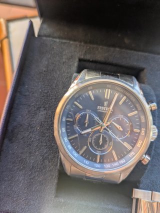Reloj Festina Cronógrafo Azul y Plateado