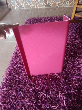 Reposapiés rosa con círculos