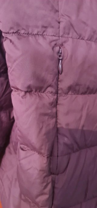 Chaqueta Uniqlo Ultra Light Down Granate T. L.