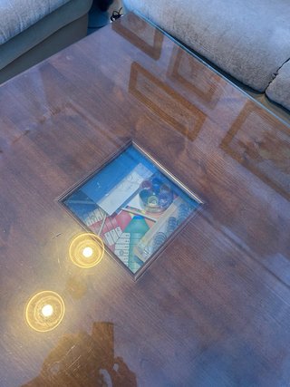 Mesa de centro de madera y cristal