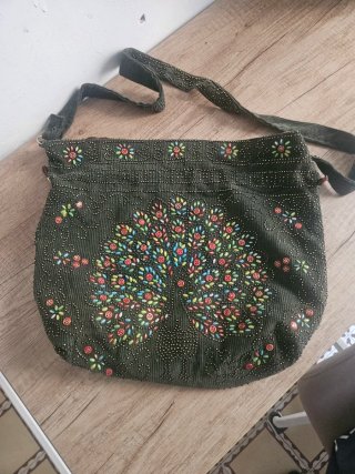 Lote 9 bolsos variados Bandoleras, fiesta, riñoner