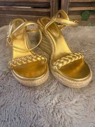 Sandalias cuña doradas Gianvito Rossi