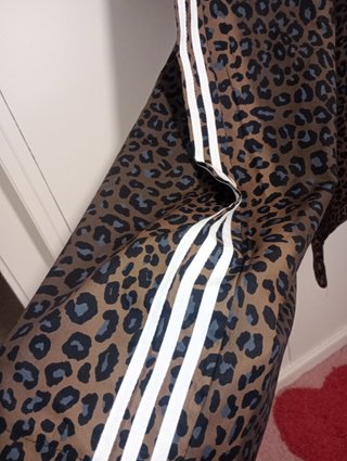 Pantalones Adidas Anchos Leopardo Talla L